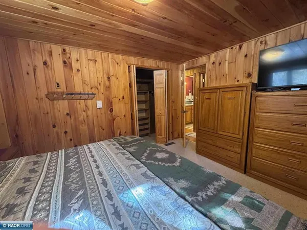 $779,000 | 8519 Peterson Road, Cook, MN 55723