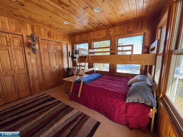 $779,000 | 8519 Peterson Road, Cook, MN 55723