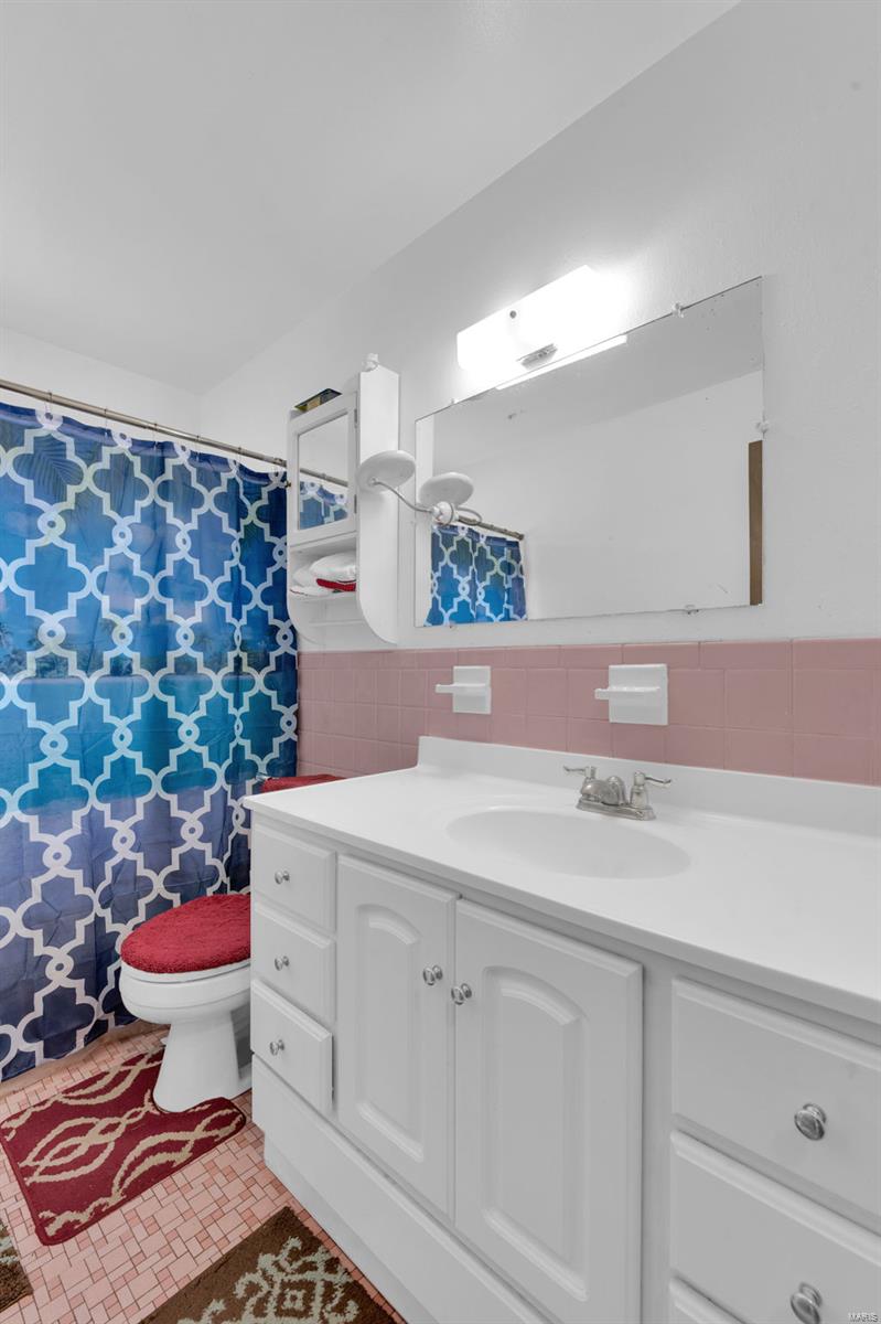 10341 Pearson Drive St. Louis, MO 63136 - Photo 11 of 27