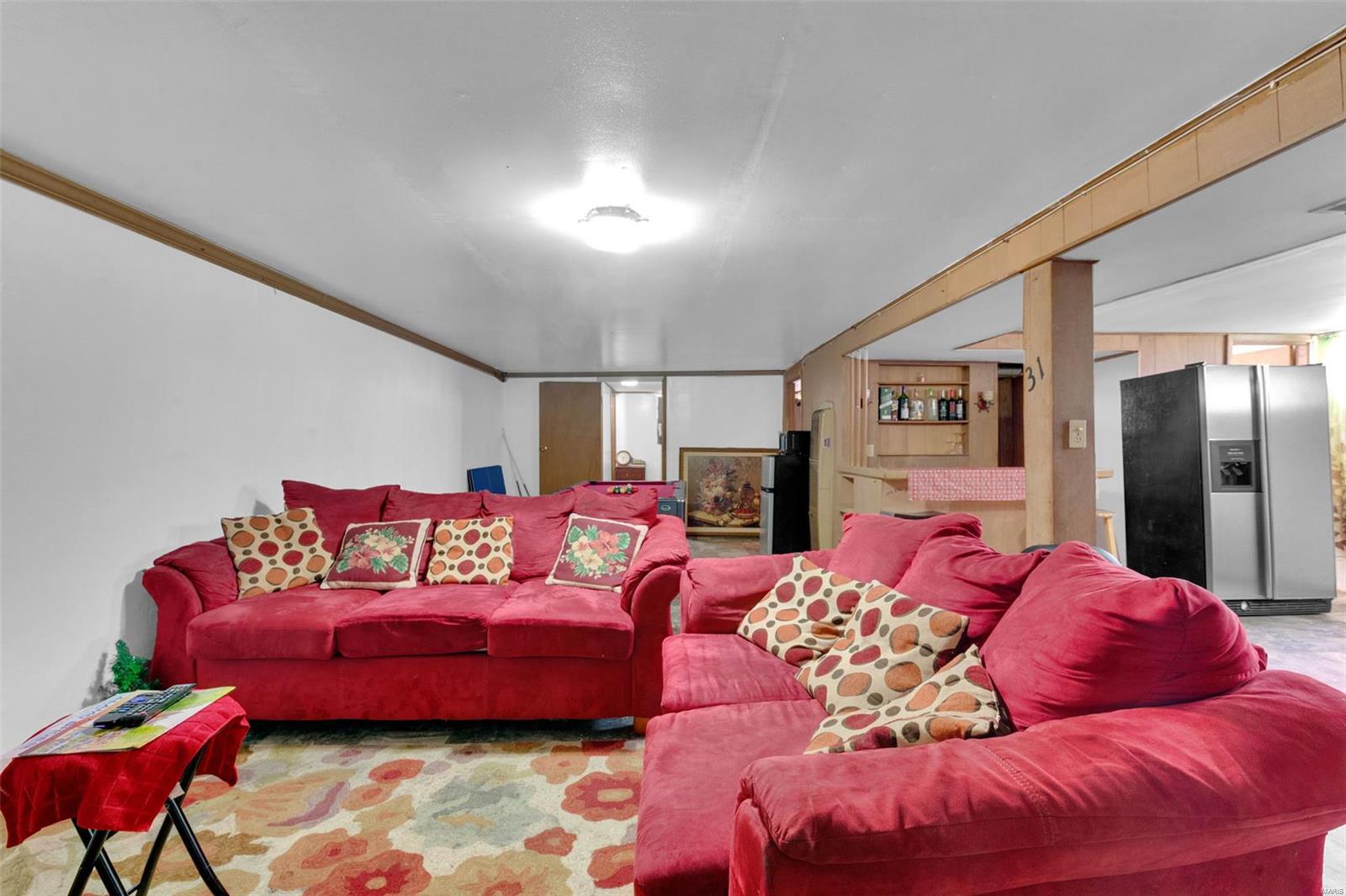 10341 Pearson Drive St. Louis, MO 63136 - Photo 16 of 27