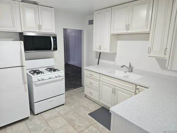 $3,300 | 10366 Vista Del Cerro Drive, Santee, CA 92071