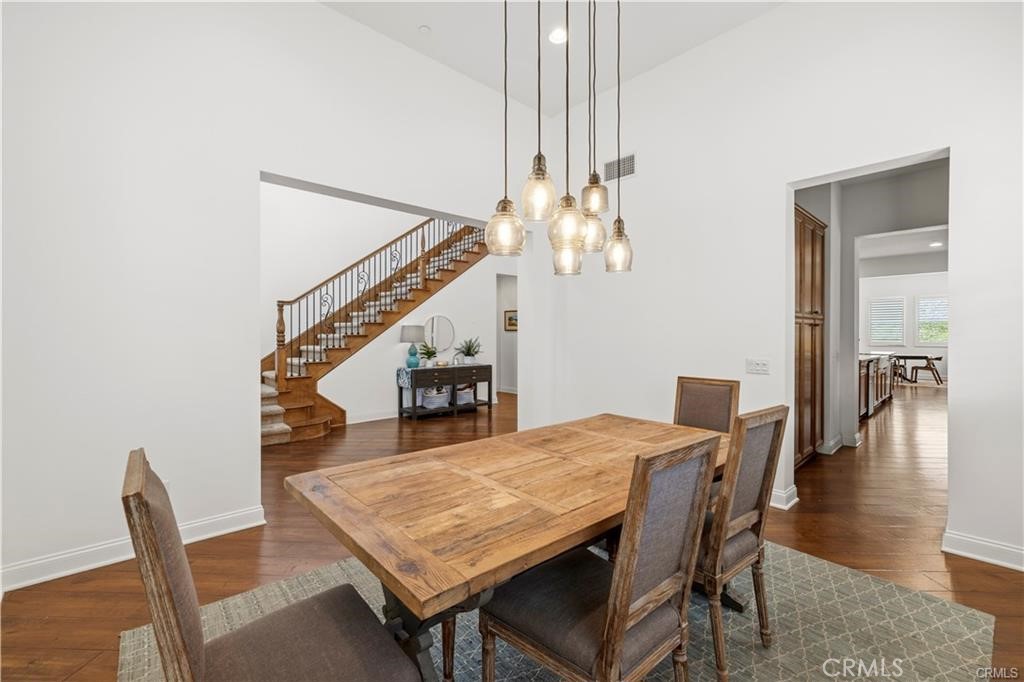 24949 Old Stone Way Stevenson Ranch, CA 91381 - Photo 10 of 75