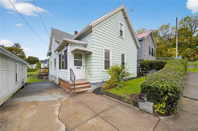 $164,900 | 809 East Division Street, Syracuse, NY 13208