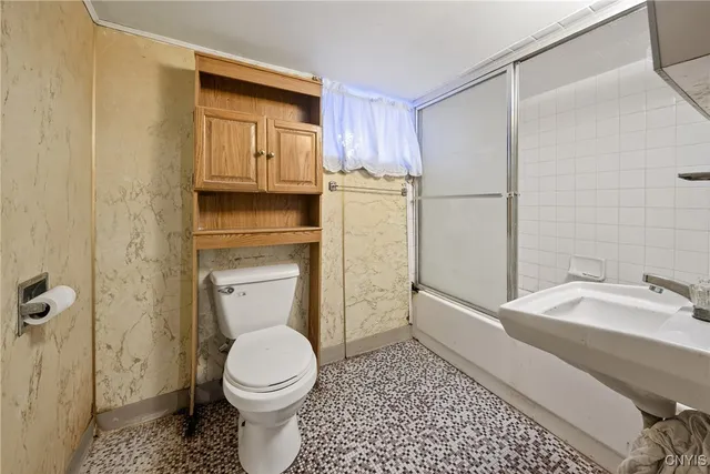 $164,900 | 809 East Division Street, Syracuse, NY 13208