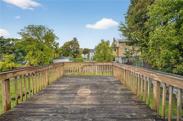 $164,900 | 809 East Division Street, Syracuse, NY 13208