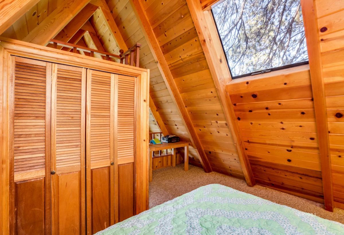 24636 Logan Creek Road Idyllwild, CA 92549 - Photo 20 of 29 Loft bedroom with skylight