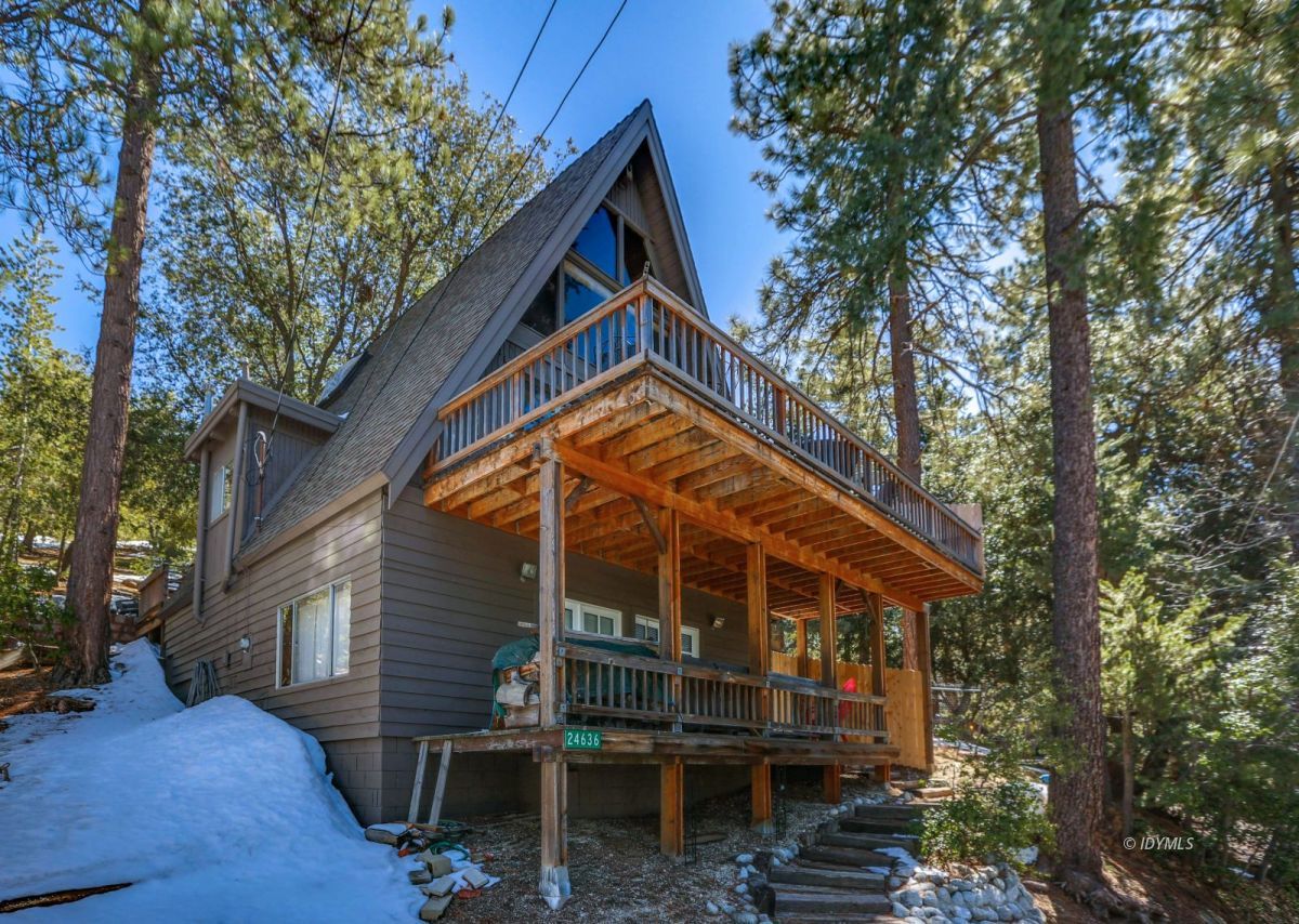 24636 Logan Creek Road Idyllwild, CA 92549 - Photo 4 of 29 Quiet & inviting!