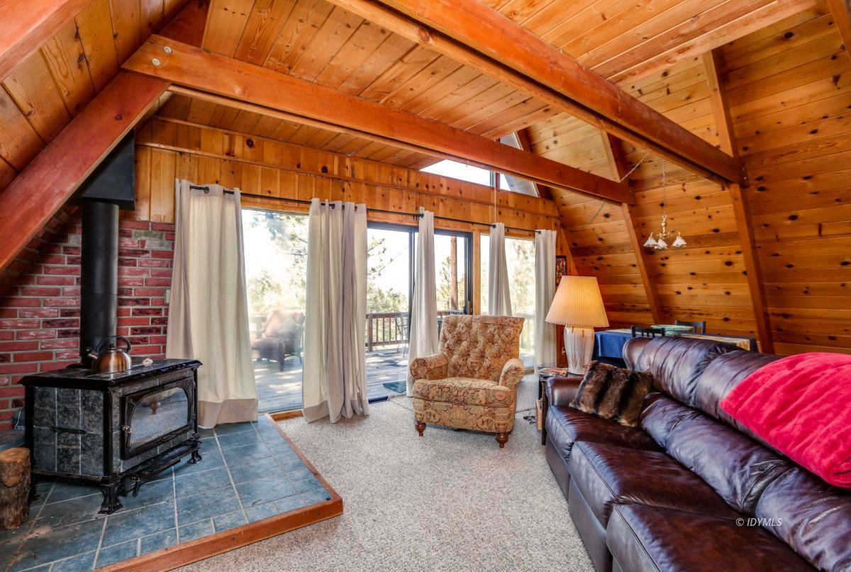 24636 Logan Creek Road Idyllwild, CA 92549 - Photo 8 of 29 Beautiful pine wood walls