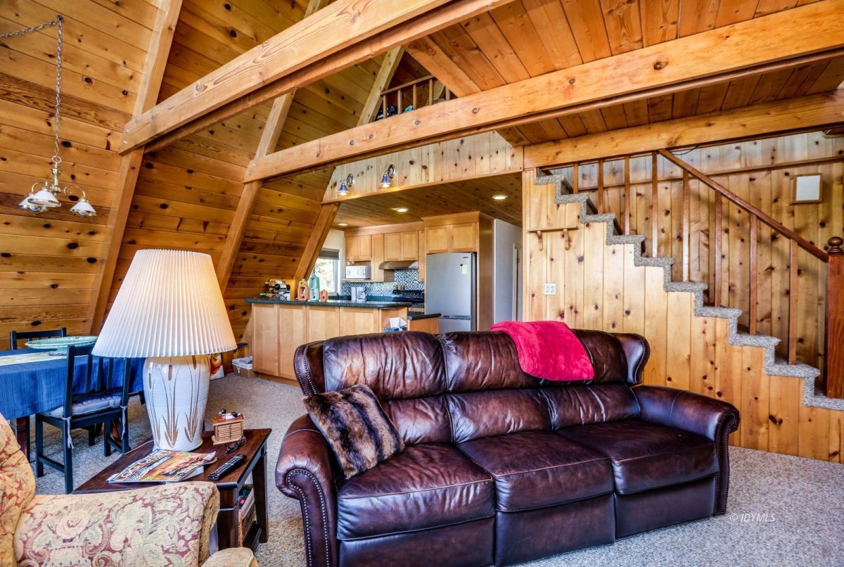 24636 Logan Creek Road Idyllwild, CA 92549 - Photo 9 of 29 Open concept