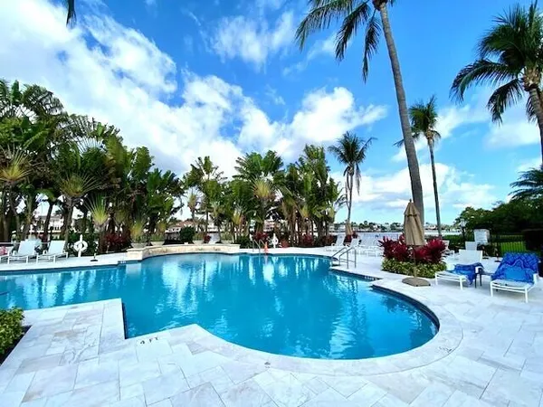 $3,900 | 3594 South Ocean Boulevard, Unit 207, Highland Beach, FL 33487