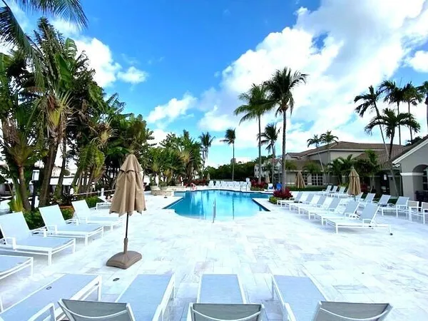 $3,900 | 3594 South Ocean Boulevard, Unit 207, Highland Beach, FL 33487