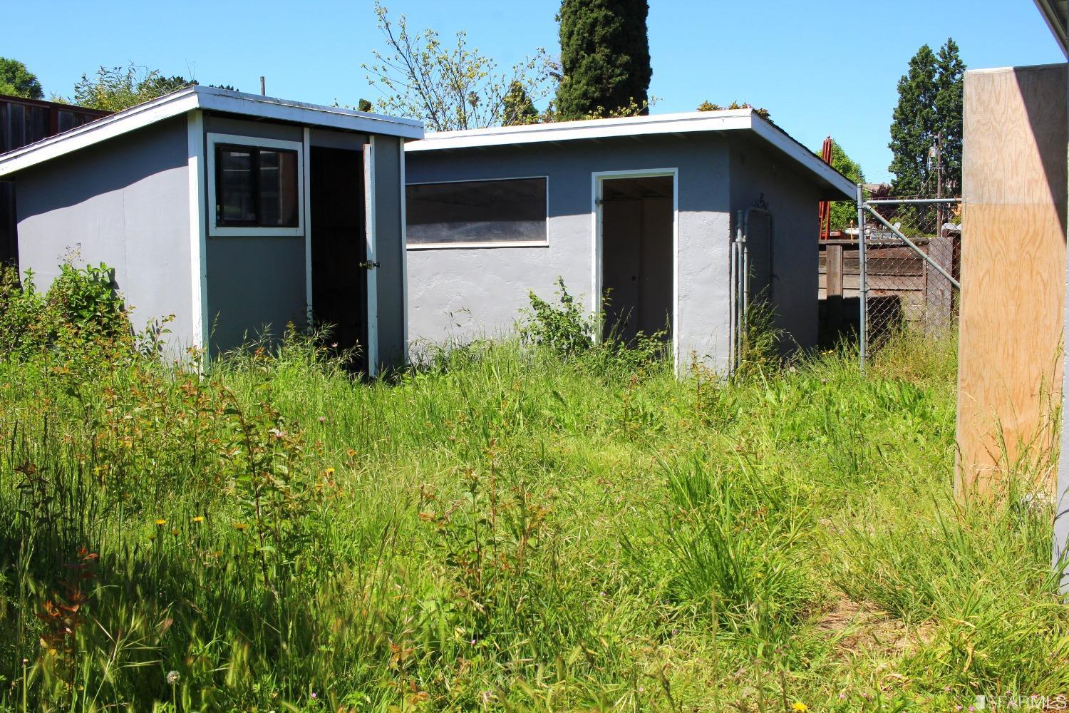 825 East Meadow Avenue Pinole, CA 94564 - Photo 31 of 40