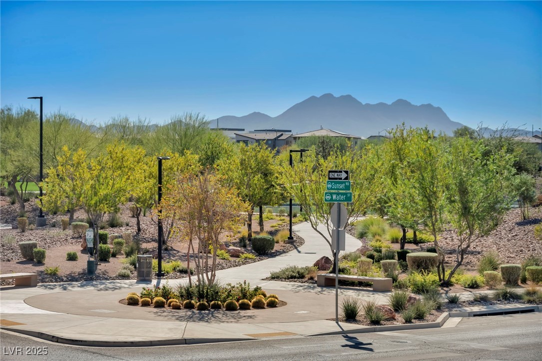 1012 East Sunset Road Henderson, NV 89011 - Photo 22 of 77 View of home's community featuring a mountain view