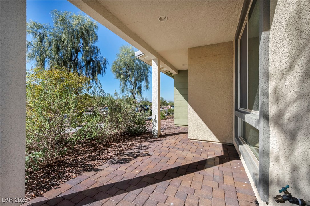 1012 East Sunset Road Henderson, NV 89011 - Photo 5 of 77 View of patio