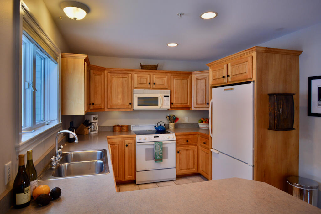 548 Spruce Creek Road, Unit 548 Kingfield, ME 04947 - Photo 18 of 42 DSC_0036