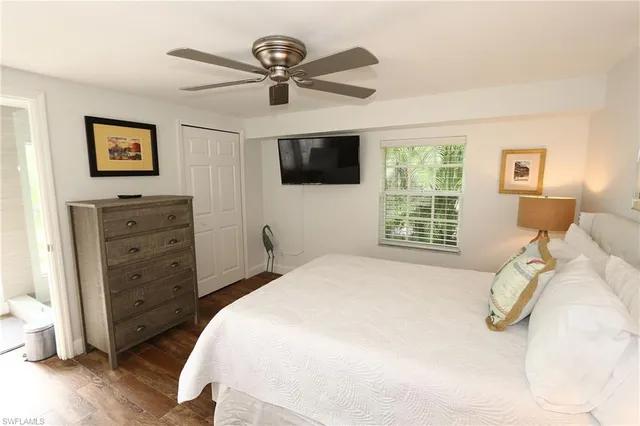 $8,000 | 714 11th Street North, Naples, FL 34102