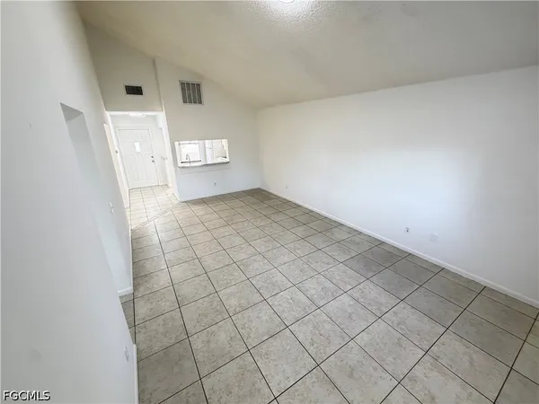 $499,900 | 7374-7376 Albany Road, Fort Myers, FL 33967