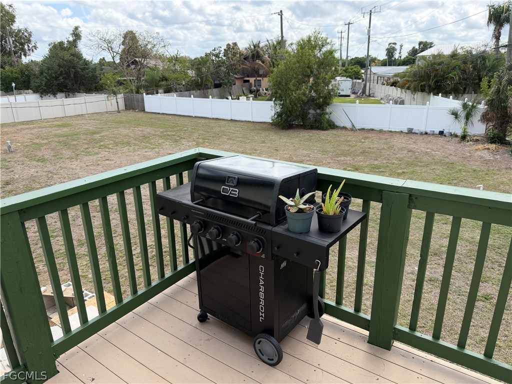 7376 Albany Road Fort Myers, FL 33967 - Photo 7 of 31