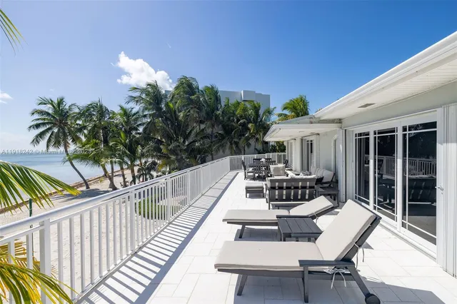 $4,299,999 | 74049 Overseas Highway, Islamorada, FL 33036