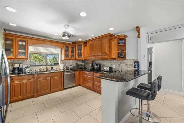 $4,299,999 | 74049 Overseas Highway, Islamorada, FL 33036