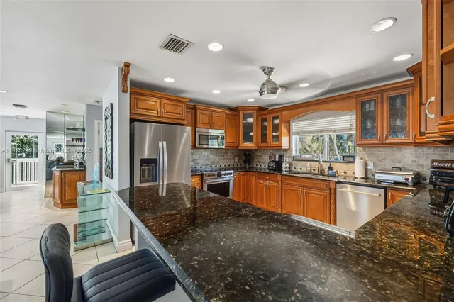 $4,299,999 | 74049 Overseas Highway, Islamorada, FL 33036