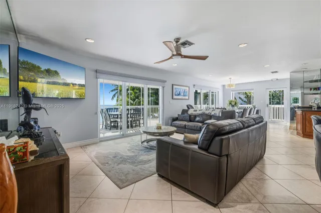$4,299,999 | 74049 Overseas Highway, Islamorada, FL 33036