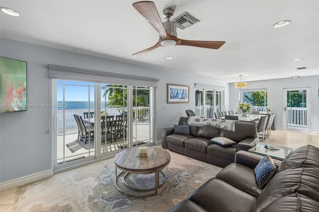 $4,299,999 | 74049 Overseas Highway, Islamorada, FL 33036