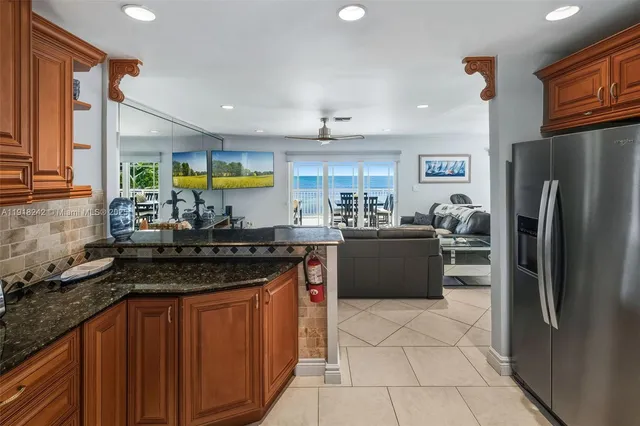 $4,299,999 | 74049 Overseas Highway, Islamorada, FL 33036