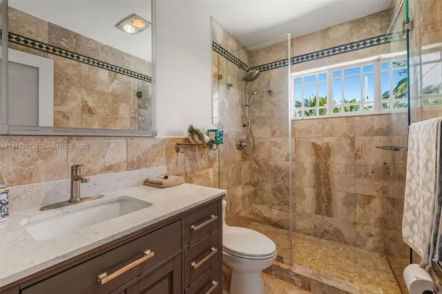 $4,299,999 | 74049 Overseas Highway, Islamorada, FL 33036