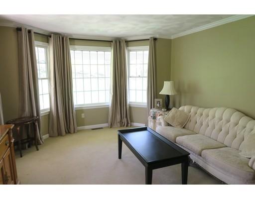 58 Dean Road Marlborough, MA 01752 - Photo 5 of 30 Gallery Image 5