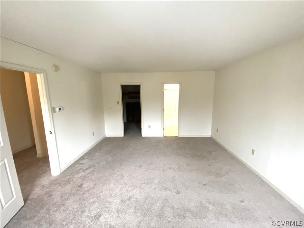 5137 Hackney Road Richmond, VA 23234 - Photo 18 of 43 an empty room with an entryway