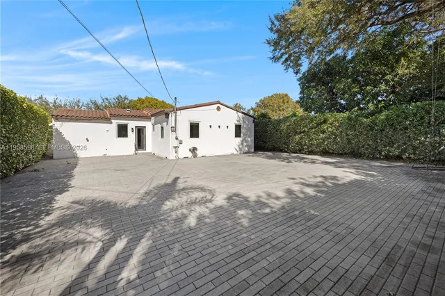 $4,800 | 6476 Southwest 10th Terrace, West Miami, FL 33144