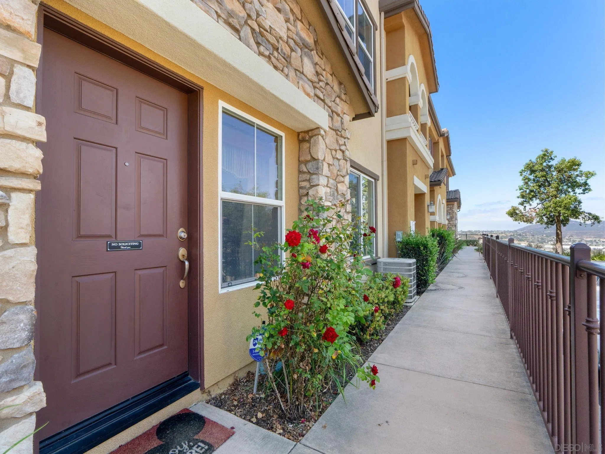 1412 Calabria Street Santee, CA 92071 - Photo 10 of 72