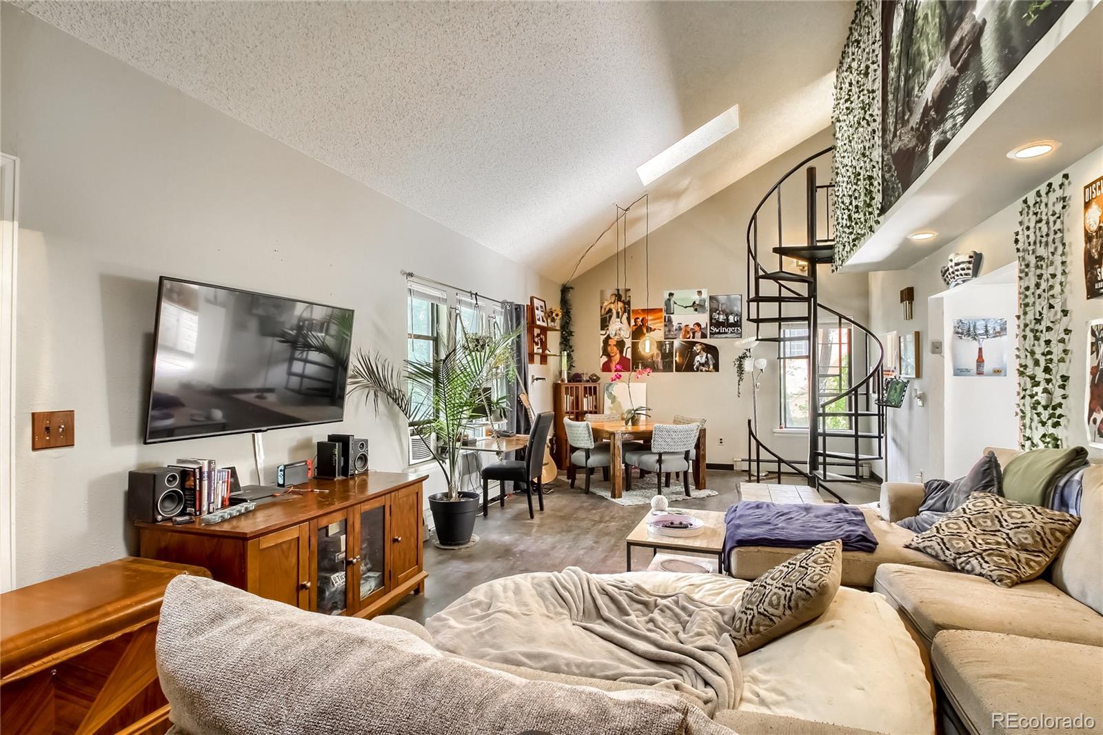 910 South Gaylord Street Denver, CO 80209 - Photo 2 of 36