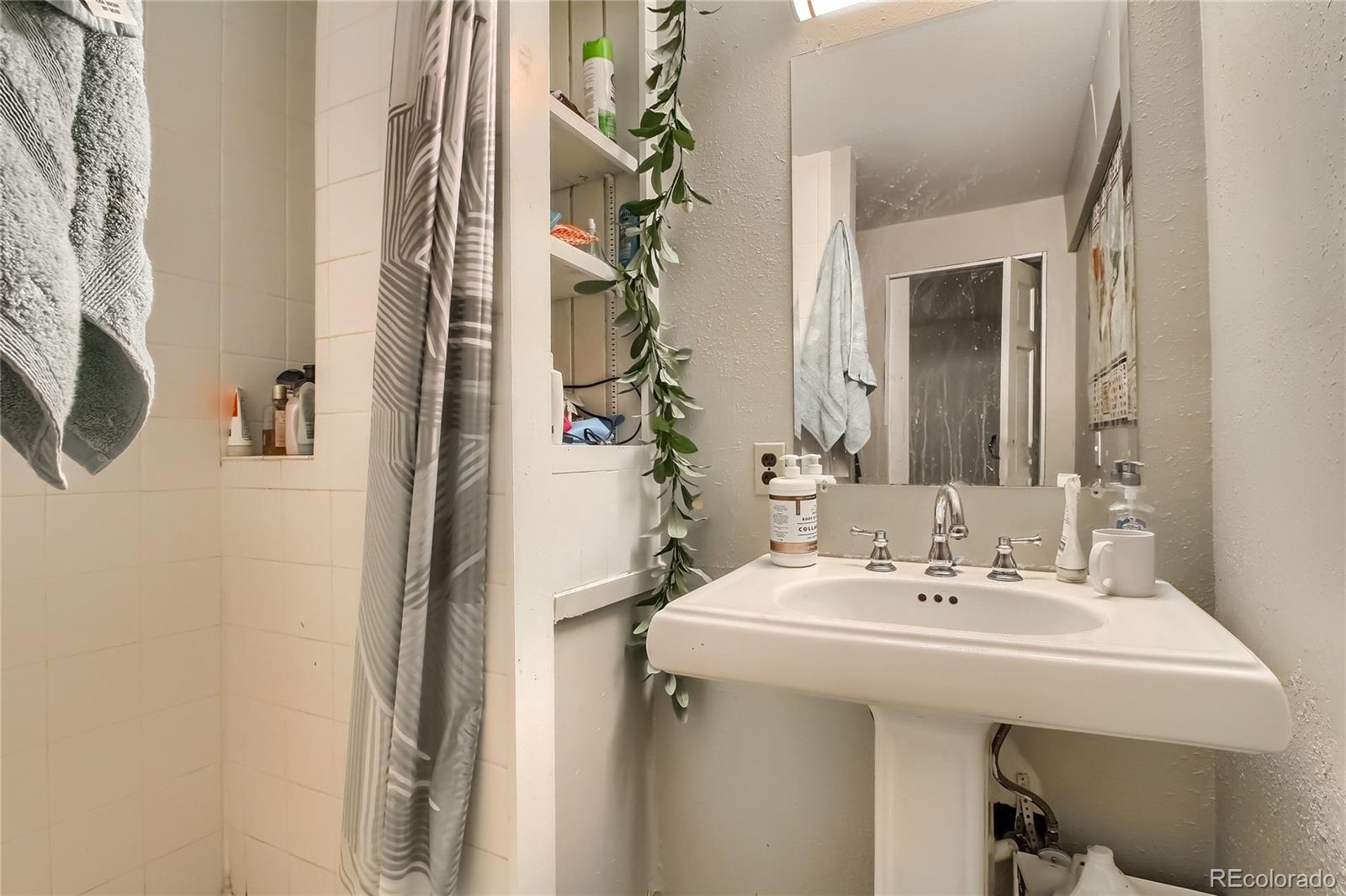 910 South Gaylord Street Denver, CO 80209 - Photo 26 of 36