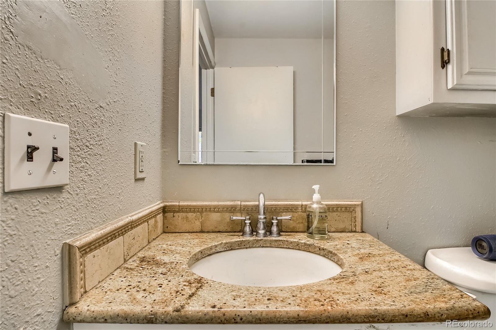 910 South Gaylord Street Denver, CO 80209 - Photo 30 of 36