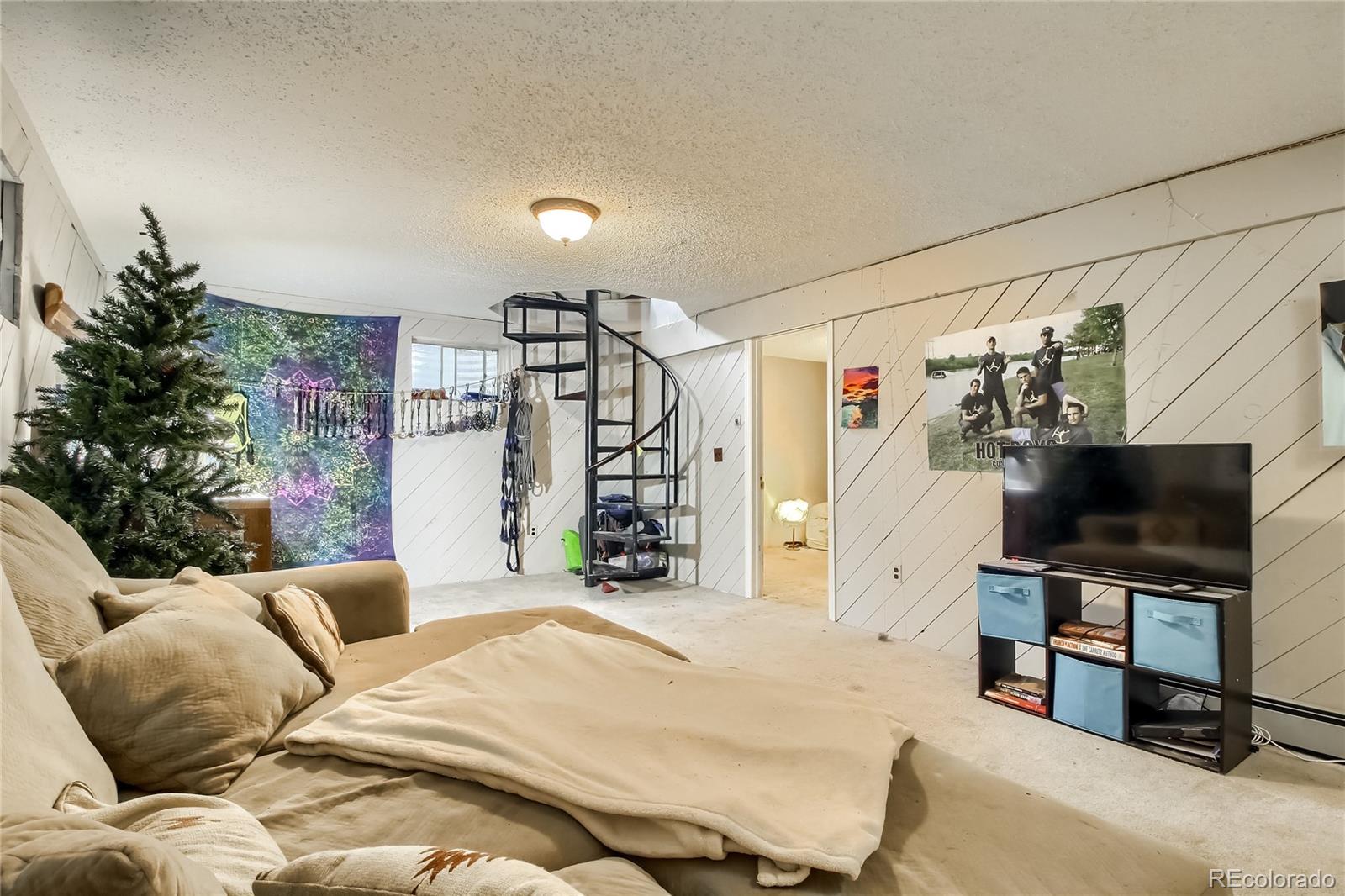910 South Gaylord Street Denver, CO 80209 - Photo 32 of 36