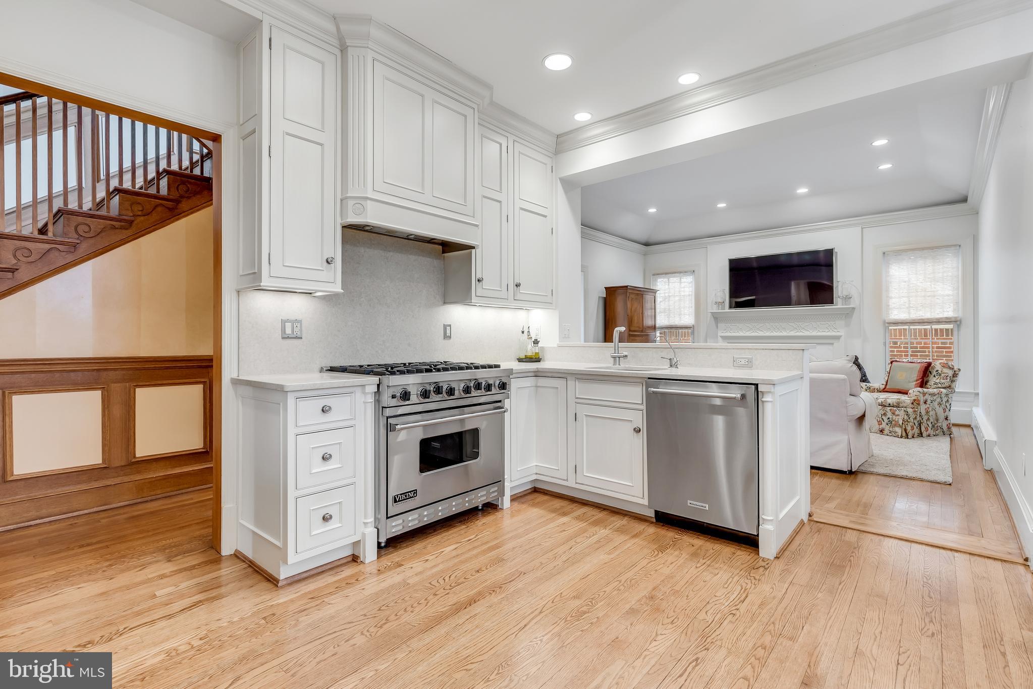 3908 Oliver Street Chevy Chase, MD 20815 - Photo 13 of 50