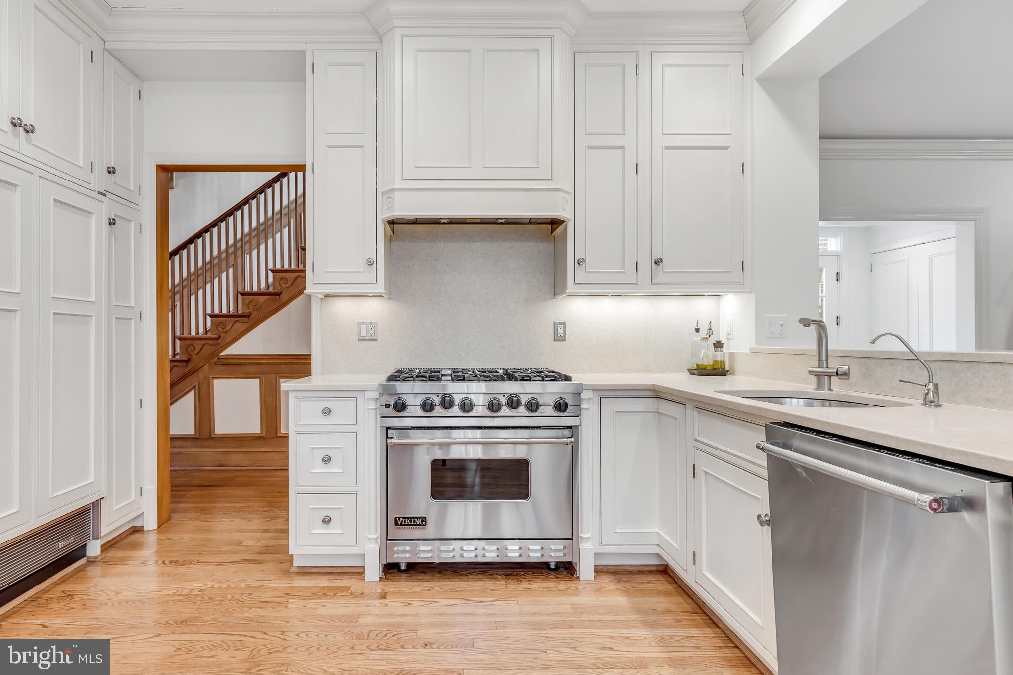 3908 Oliver Street Chevy Chase, MD 20815 - Photo 15 of 50