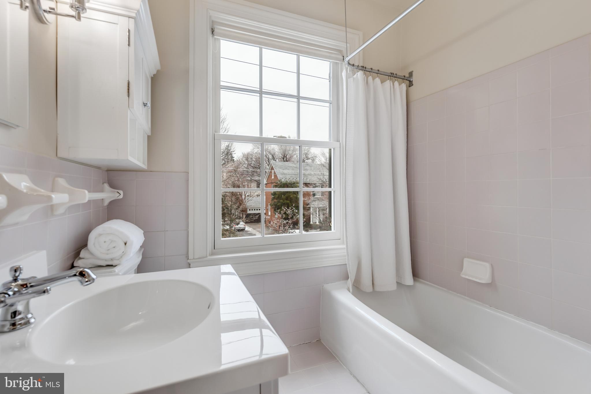 3908 Oliver Street Chevy Chase, MD 20815 - Photo 28 of 50