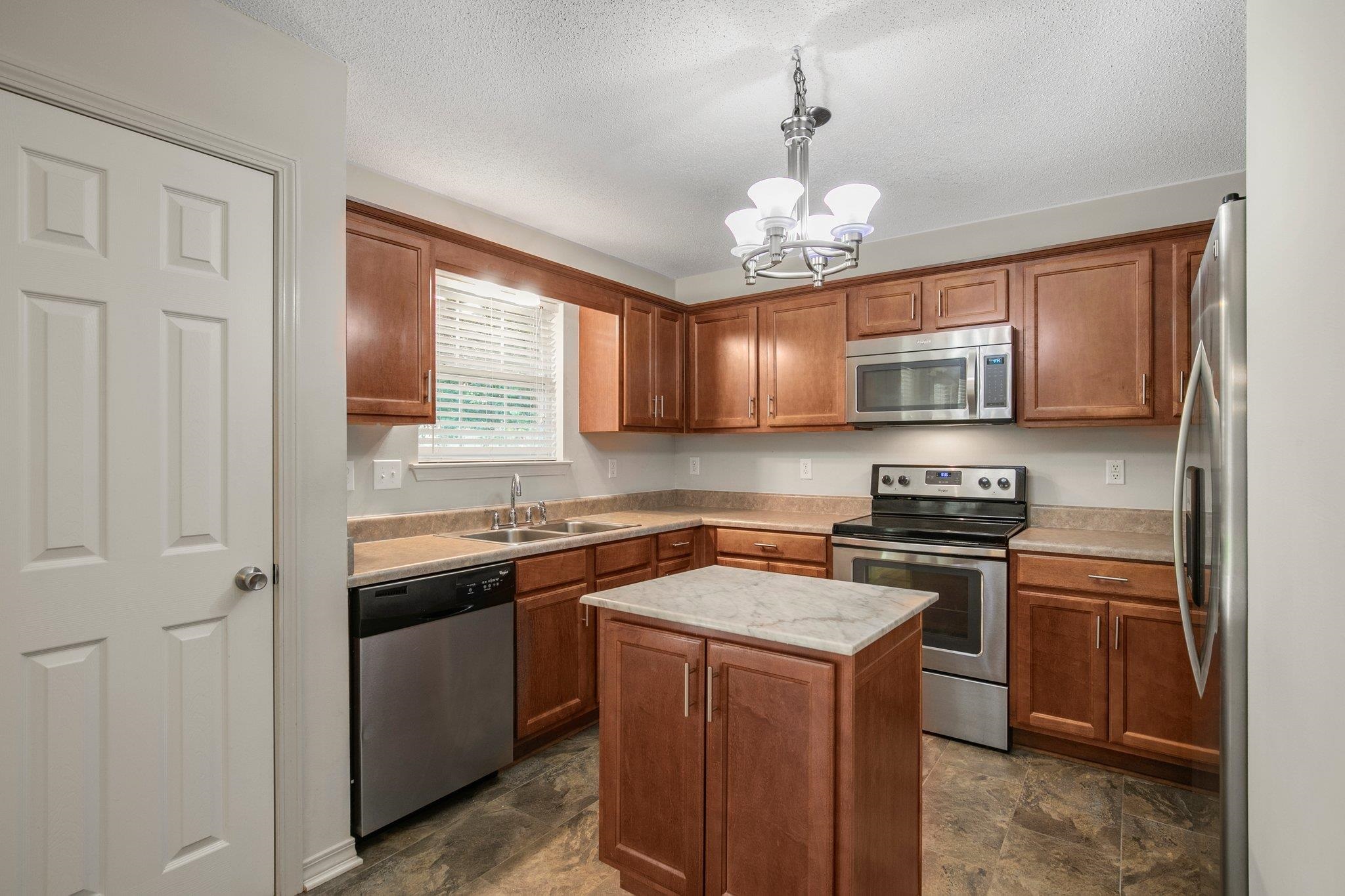 8176 Edgewood Drive Daphne, AL 36526 - Photo 12 of 40