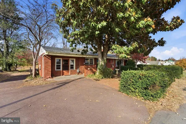 $2,800 | 934 North East Street Extension, Culpeper, VA 22701