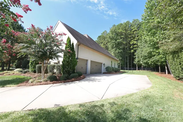 $1,299,900 | 13418 Castleford Drive, Mint Hill, NC 28227