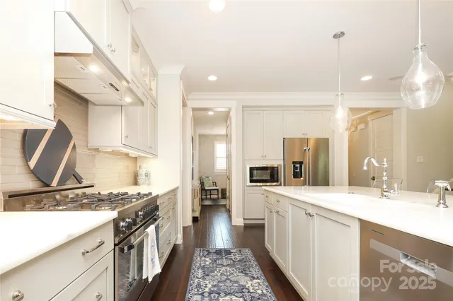 $1,299,900 | 13418 Castleford Drive, Mint Hill, NC 28227