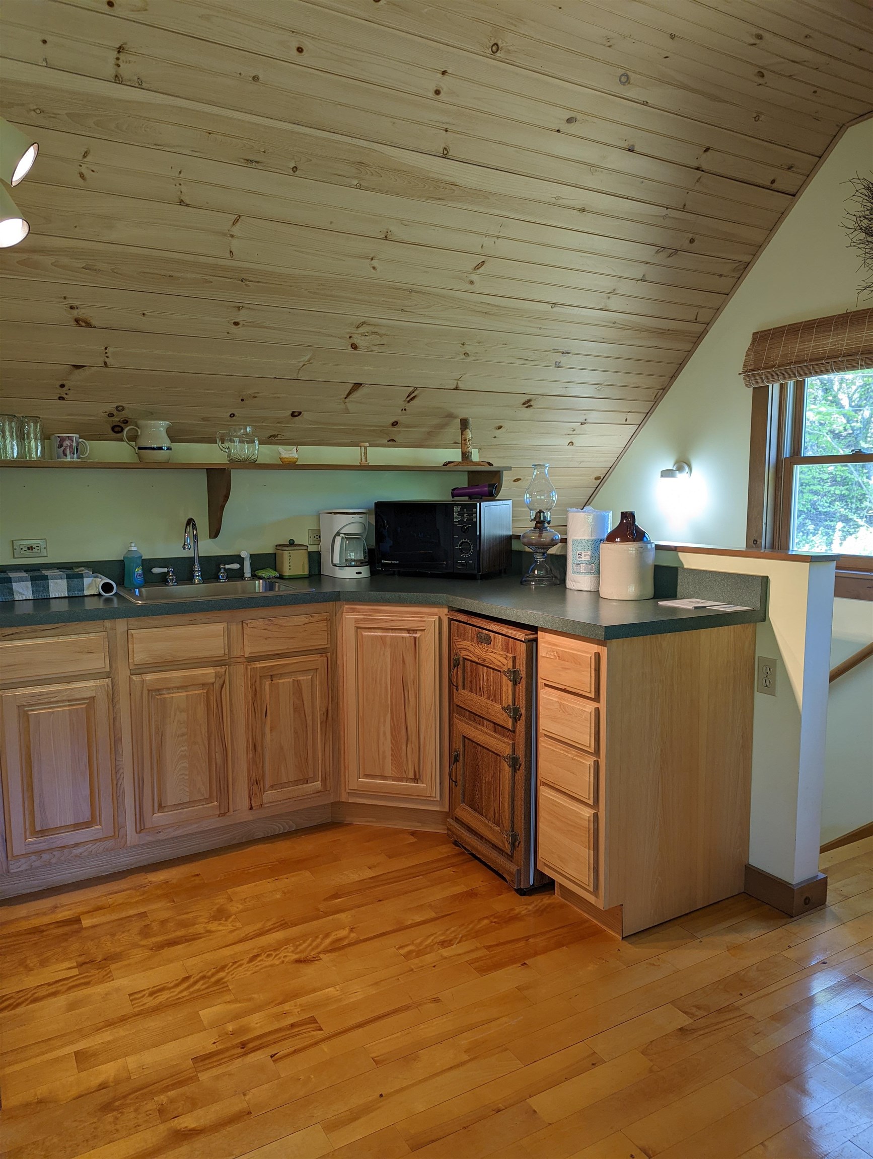 672 Back Road Belvidere, VT 05442 - Photo 9 of 23