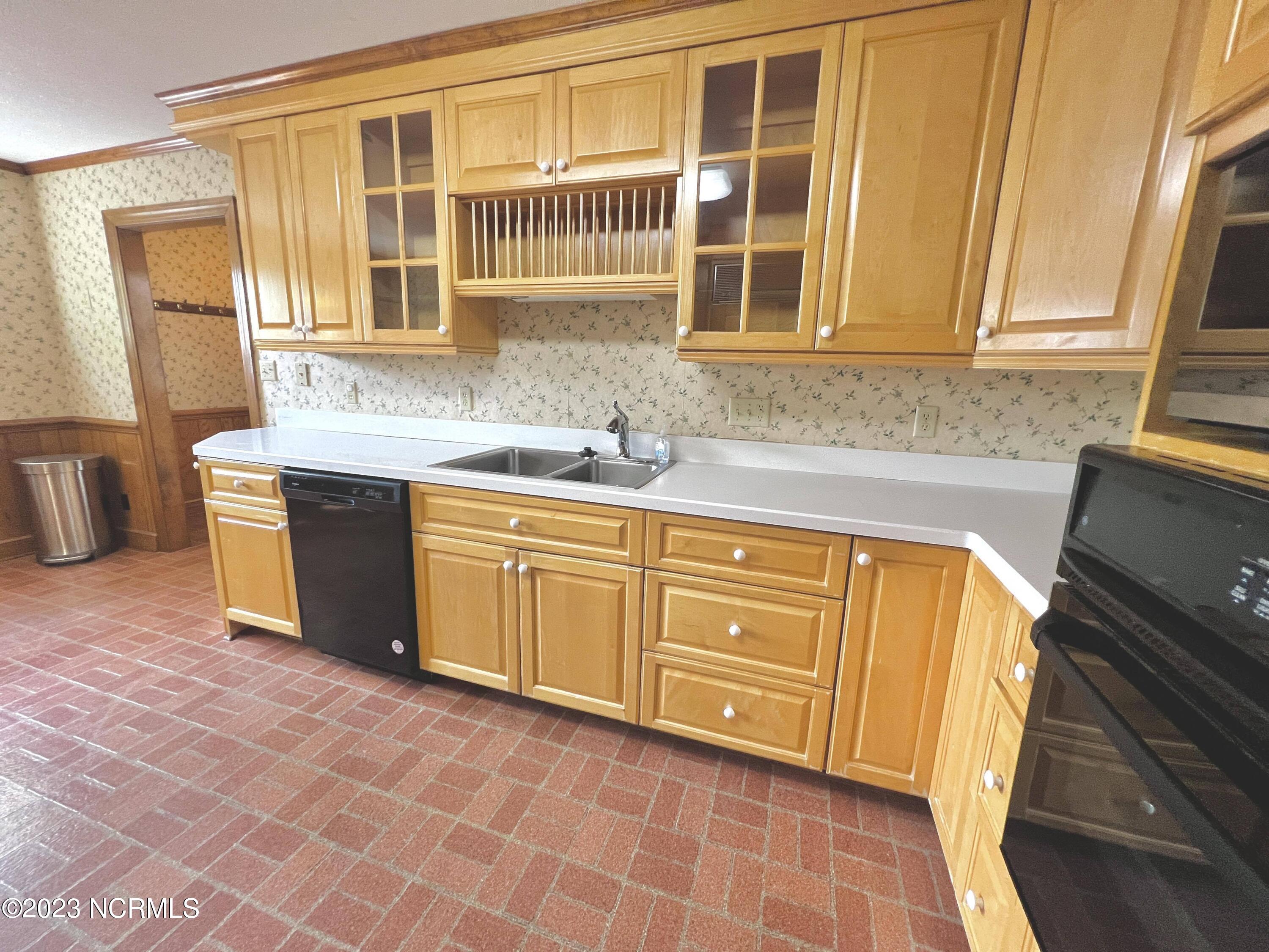 1905 Stanton Road Kinston, NC 28504 - Photo 17 of 86 387448264_1517513995661653_1421867186520