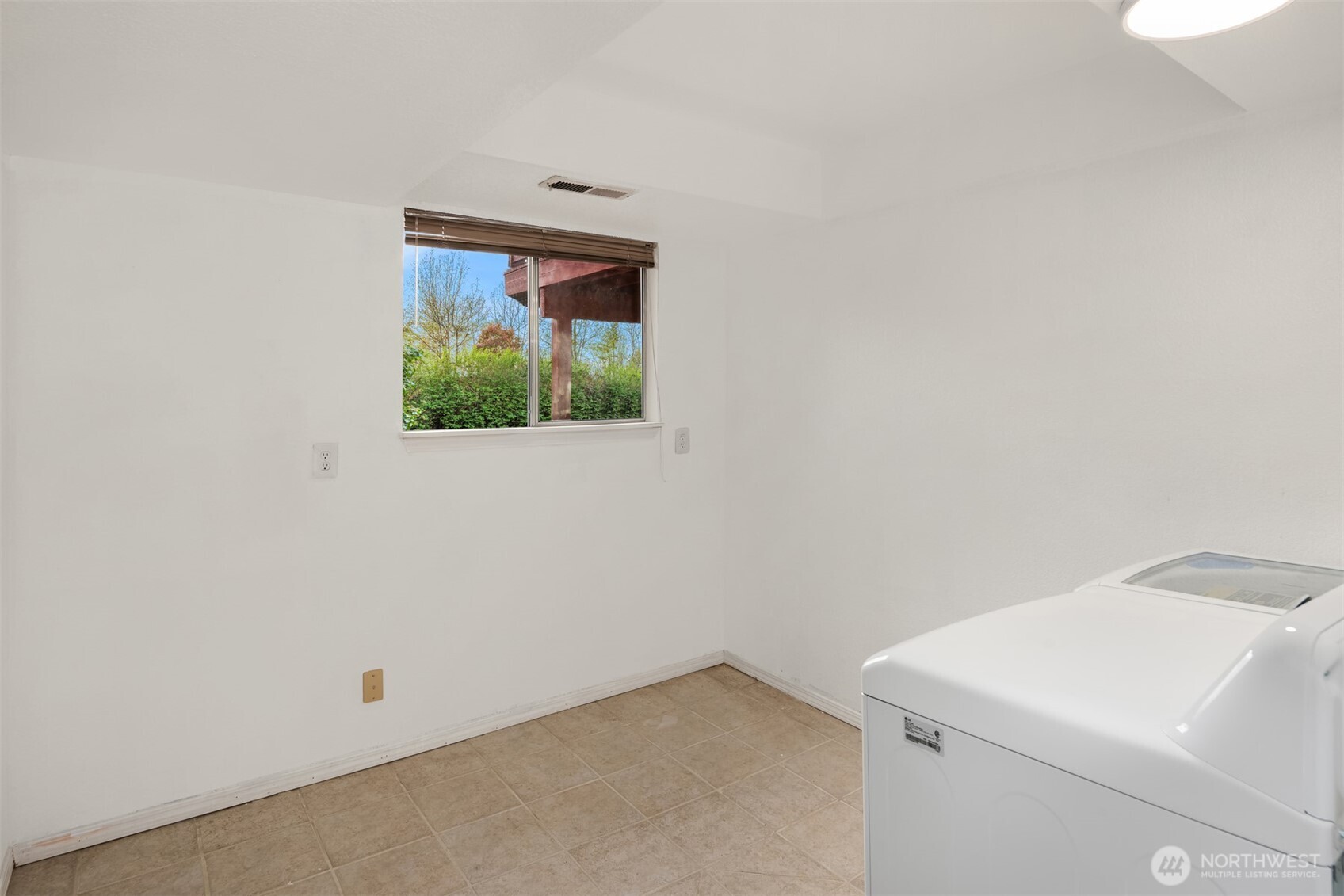 2805 Cedar Avenue South Renton, WA 98055 - Photo 34 of 40 a view of utility room
