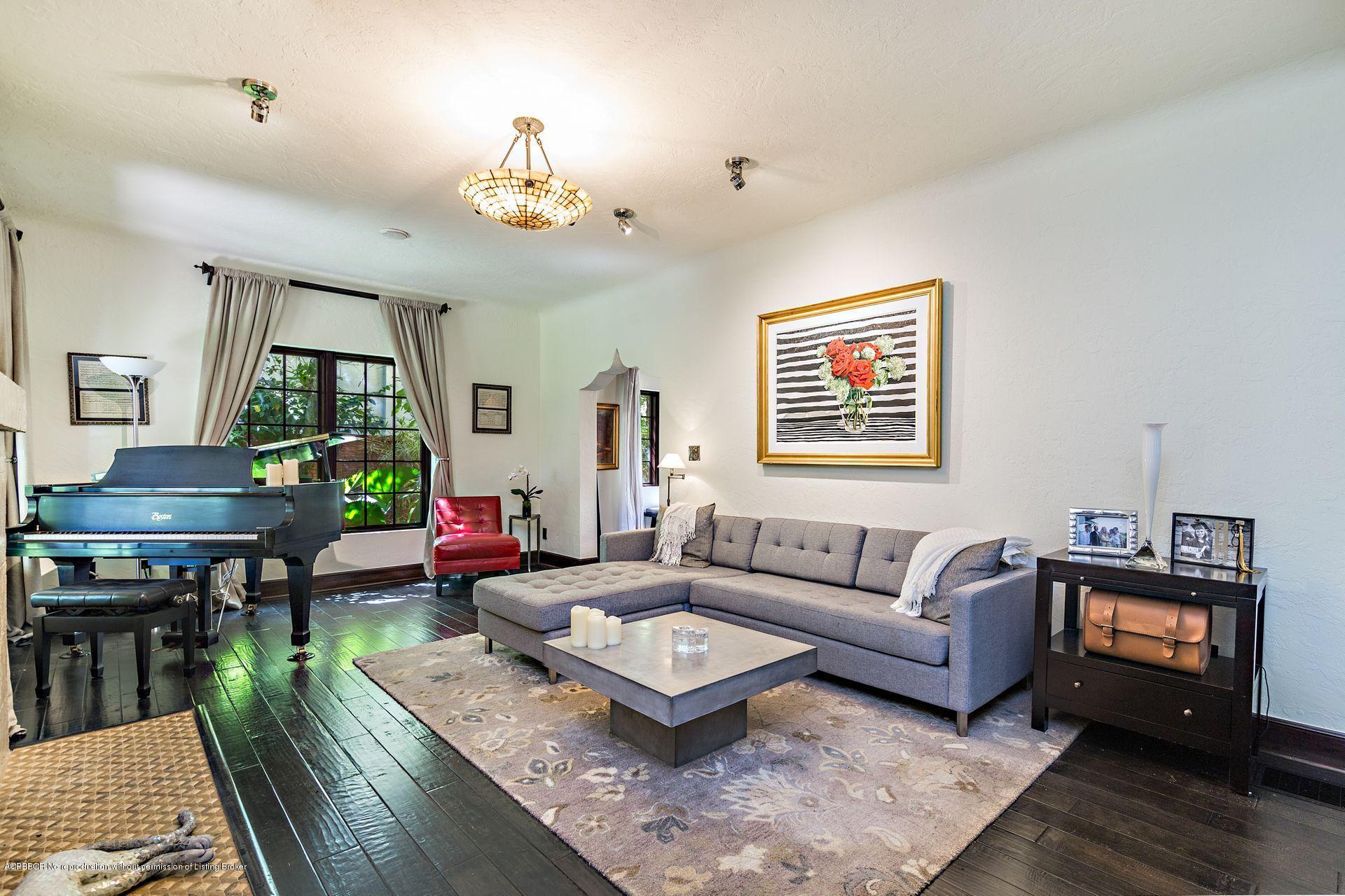 713 Sunset Road West Palm Beach, FL 33401 - Photo 10 of 47 10