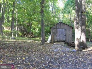 111 Locksley Road Glen Mills, PA 19342 - Photo 2 of 5 Gallery Image 2