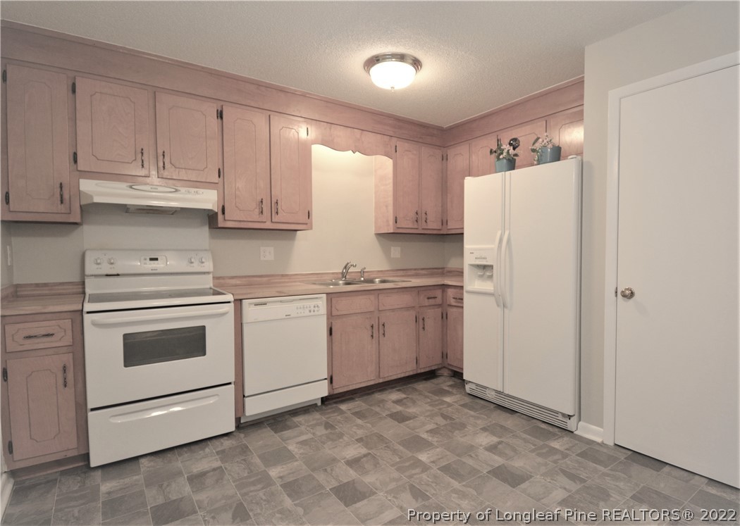 3691 Applegate Road Hope Mills, NC 28348 - Photo 4 of 16 Gallery Image 4